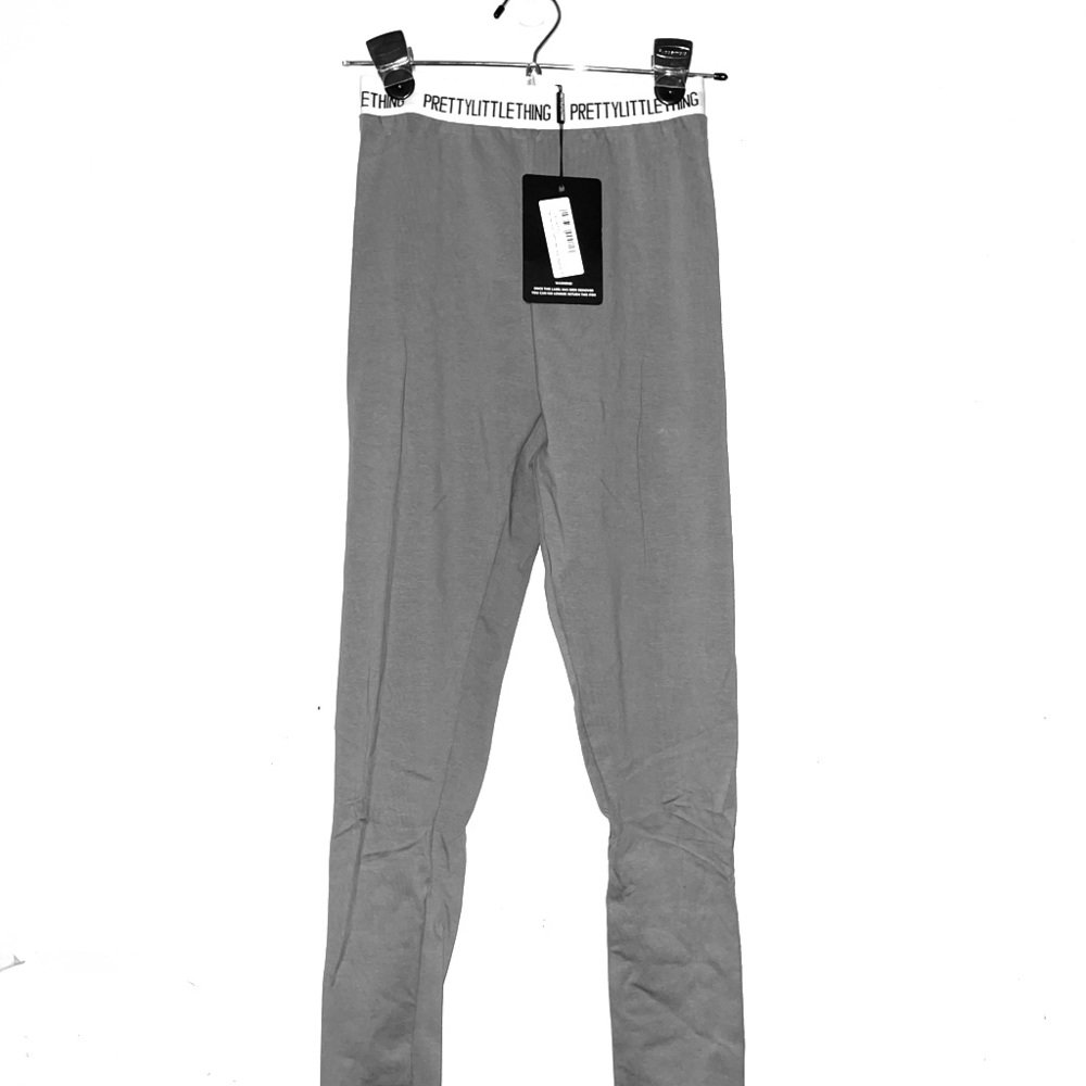 PrettyLittleThing grey legging